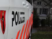 Ein fünfjähriger Knabe ist am Sonntag in Niederurnen im Kanton Glarus beim Spielen im Wald tödlich verunfallt. (Bild: Kapo GL)