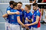 Die Luzerner Spieler haben gut lachen, der erste Schritt Richtung Viertelfinals ist geschafft. (Bild: Philipp Schmidli, Luzern, 16. März 2019)