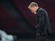 Die Grasshoppers in der Krise: Trainer Thorsten Fink ist nach der Niederlage gegen Luzern ratlos (Bild: KEYSTONE/ENNIO LEANZA)