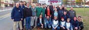 Mitglieder der Vereine, die sich künftig bei grossen und kleinen Anlässen gegenseitig unterstützen wollen. (Bild: pd)
