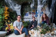 Haben viel Zeit investiert: Mahdi Abedi, Oliver Wasem und Iris Grüter spielen in «Cybercity» mit. (Bild: Boris Bürgisser, 27. Februar 2019)