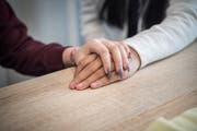 Die Jugendlichen in den Phoenix-Wohnheimen halten zusammen. (Bild: Andrea Stalder)