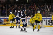 La Chaux-de-Fonds jubelt und zieht in den Swiss-League-Final ein, für Thurgau ist die Saison zu Ende. (Bild: Alessandro Santarsiero/Sports-Media)