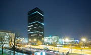 Der Park Tower in der Stadt Zug, mit 81 Metern das höchste Gebäude des Kantons. (Bild: Stefan Kaiser, 19. Januar 2015)