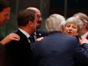 Die britische Premierministerin Theresa May konnte am Donnerstagabend in Brüssel einen Aufschub beim Brexit erwirken. (Bild: KEYSTONE/AP/FRANK AUGSTEIN)