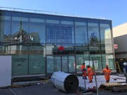 Mittlerweile ist der Eingangsbereich des neuen H&M-Ladens nicht mehr in Watte gepackt. (Bild: Samuel Koch)