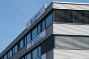Aussenansicht des Sitzes von Fresenius Kabi in Oberdorf im Kanton Nidwalden. Bild: Eveline Beerkircher (21. März 2019)