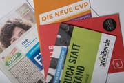 Die Wahlen stehen vor der Tür - die Briefkästen sind entsprechend voll von Wahlunterlagen. (Bild: Pius Amrein)