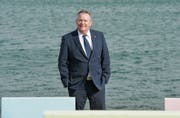 Volksnah und sehr beliebt: Stadtpräsident Thomas Niederberger am Kreuzlinger Hafen. (Bild: Donato Caspari)