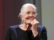 Die britische Schauspielerin Vanessa Redgrave erhält den Fernsehpreis Goldene Kamera für ihr Lebenswerk. (Bild: KEYSTONE/EPA ANSA/CLAUDIO ONORATI)