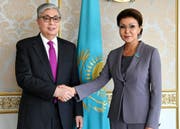 Der kasachische Interimspräsident Kassym-Jomart Tokayev mit Dariga Nasarbajewa. (Bild: AP, Astana, 20. März 2019)
