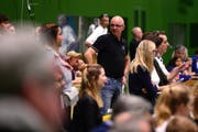 Der Zuschauerschwund bereitet Patrick Trachsel (Mitte) Sorge. (Bild: Maria Schmid, Zug, 16. März 2019)