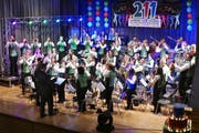 Die jubilierende Musikgesellschaft Montlingen Eichenwies bot wie gewohnt Blasmusik auf hohem Niveau. (Bilder: Ulrike Huber)