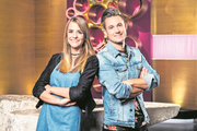 Sie moderieren eine Woche lang: das Blogger-Ehepaar Loredana und Kilian Bamert alias Saturday and Sunday. (Bild: SRF/Oscar Alessio)
