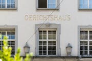 Zwei Jahre nach den Schuldsprüchen muss das Kreisgericht St.Gallen beurteilen, ob der Beschuldigte Mann verwahrt werden soll. (Bild: Hanspeter Schiess)