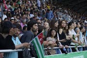 An der Conifa-Weltmeisterschaft in Abchasien 2016 spielte die Heimmannschaft stets vor ausverkauften Rängen. (Bild: Adrian Lemmenmeier, 2016)