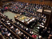 Das britische Parlament hat am Mittwochabend alle Brexit-Ansätze abgelehnt. Die Zukunft von Premierministerin Theresa May ist offen. (Bild: KEYSTONE/AP House of Commons/MARK DUFFY)