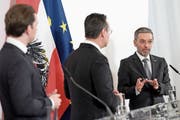 Österreichs Bundeskanzler Sebastian Kurz (links), Vizekanzler Heinz Christian Strache (Mitte) und Innenminister Herbert Kickl. Bild: Hans Klaus Techt/APA (Wien, 20. März 2019)