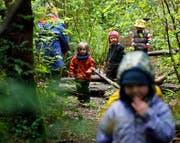 Auch in St.Gallen gibt's das Angebot des Waldkindergartens, der Waldkinderkrippe und der Waldschule. (Symbolbild: AP/Ted S. Warren - 17. Januar 2018)