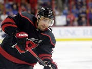 Nino Niederreiter steht mit den Carolina Hurricanes eine heisse Phase bevor (Bild: KEYSTONE/AP/GERRY BROOME)