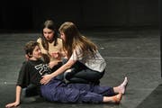 Szene aus dem Theaterstück der Klasse 3b. (Bild: PD)