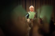 An der Rorschacher Bürgerversammlung erklärte Stadtpräsident Thomas Müller, dass im Mai nicht abgestimmt wird. (Bild: Benjamin Manser)