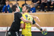 Kein Durchkommen für St.Otmars Bo Spellerberg (rechts). Bild: Michel Canonica
