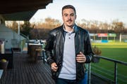 Kevin Röthlisberger fühlt sich auf dem Chamer Eizmoos wohl. (Bild: Christian H. Hildebrand, 27. März 2019)