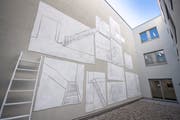 Mit der Leiter steigt man von der dritten in die zweite Dimension. (Bild: Urs Bucher)