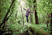 Kinder für die Natur sensibilisieren: Nur was man liebt und kennt, will man später auch schützen. (Bild: Donald Lain Smith/Getty)