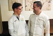 TC Mosnang-Präsident Ruben Schuler (links) und Philipp Schneider vom Restaurant Krone wollen weiter ein gutes Verhältnis untereinander führen. (Bild: Urs Nobel)