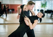Ex-Miss Schweiz Anita Buri trainiert mit Tanzcoach Michal Vajcik in Frauenfeld für die SRF-Tanzsendung «Darf ich bitten». (Bild: Reto Martin)