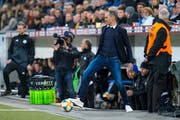 Hat bislang alles unter Kontrolle: FCL-Trainer Thomas Häberli. (Bild: Martin Meienberger/Freshfocus (Luzern, 6. März 2019))