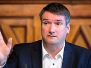 Christian Levrat, SP-Parteipräsident, spricht während einer Medienorientierung zur Konsultation zum Entwurf des institutionellen Rahmenabkommens Schweiz - EU, am Freitag im Bundeshaus in Bern. (Bild: KEYSTONE/ANTHONY ANEX)