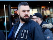 Eric Drouet, einer der Anführer der «Gelbwesten»-Bewegung ist in Paris wegen der Organisation nicht genehmigter Demonstrationen verurteilt worden. (Bild: KEYSTONE/AP/FRANCOIS MORI)