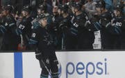 Timo Meier feiert sein 29. Saisontor. (Bild: AP)