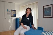Miriam von Heyl in ihrer Praxis. (Bild: Judith Schönenberger)