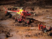 Bei dem Dammbruch im brasilianischen Bundesstaat Minas Gerais wurden im Januar vermutlich mehr als 300 Menschen verschüttet und getötet. (Bild: KEYSTONE/EPA EFE/ANTONIO LACERDA)