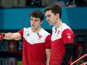 Benoît Schwarz (links) und Skip Peter De Cruz wollen es an der WM wissen (Bild: KEYSTONE/ALEXANDRA WEY)