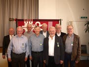 Sieben Musikanten durfte Veteranenchef Hans Sennhauser (links) für 60 Jahre Musizieren zu internationalen Veteranen CISM ernennen (v.l.): Niklaus Imfeld, Edwin Amstad, Josef Gander, Heinrich Blättler, Luigi Vigano, Heini Portmann und Urs Dillier. (Bild: Kurt Liembd, Stans, 30. März 2019)
