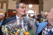 Auch Reto Wyss (CVP) bleibt weiterhin in der Luzerner Regierung. (Bild: KEYSTONE/Urs Flüeler)
