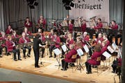 Die Musikgesellschaft Menzingen. (Bild: Roger Zbinden, Menzingen, 30. März. 2019)