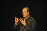 Ein begnadeter Erzähler, dem das Publikum noch stundenlang hätte zuhören können: Rafik Schami. (Bild: Michael Hug)