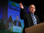 Gibt auch als Bundespräsident die Richtung in seiner Partei vor: Ueli Maurer an der gestrigen SVP-Delegiertenversammlung in Amriswil TG. (Bild: KEYSTONE/GIAN EHRENZELLER)