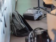 In zwei von drei Schweizer Schulzimmern herrscht dicke Luft. Das Bundesamt für Gesundheit rät, zu Gunsten der Konzentrationsfähigkeit regelmässung und gründlich zu lüften. (Bild: KEYSTONE/CHRISTIAN BEUTLER)