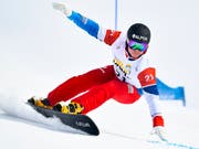 Dario Caviezel sorgt in Scuol für das Schweizer Topergebnis der Alpin-Snowboarder (Bild: KEYSTONE/GIAN EHRENZELLER)