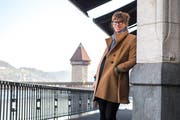 Die gebürtige Werthensteinerin Corina Schwingruber an der Reuss in Luzern. (Bild: Dominik Wunderli, 21. Februar 2019)