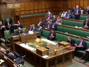 Das britische Parlament hat mit der Abstimmung über Alternativen zum EU-Austrittsabkommen begonnen. (Bild: KEYSTONE/EPA UK PARLIAMENTARY RECORDING UNIT/UK)