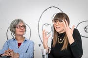 «Wir sensibilisieren», sagen Brigitte Meyer und Rahel Fenini, die Gleichstellungsbeauftragten des Kantons St.Gallen. (Bild: Michel Canonica)