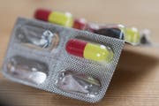 Der Medikamentenmarkt bleibt hart umkämpft. (Bild: Gaetan Bally/Keystone)